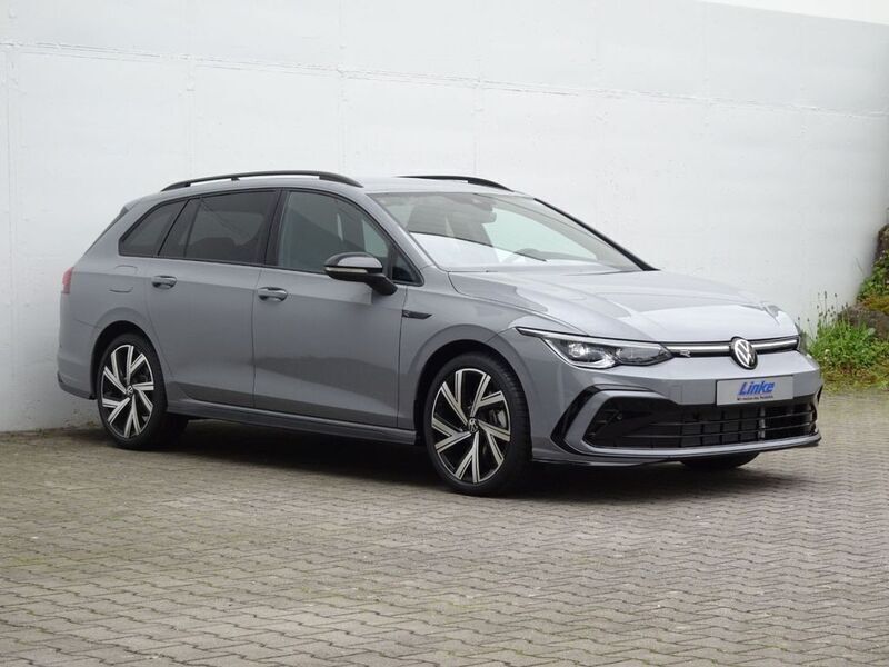 Gebraucht VW Golf VIII R-line 131 PS (96 kW) 2023 Mondsteingrau Kombi