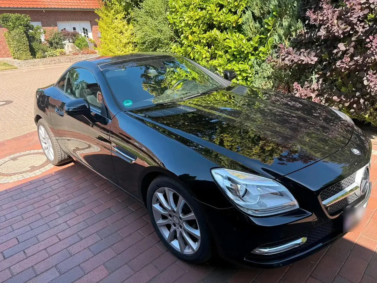 Gebraucht Mercedes SLK200 186 PS (136 kW) 2012 Schwarz Cabrio