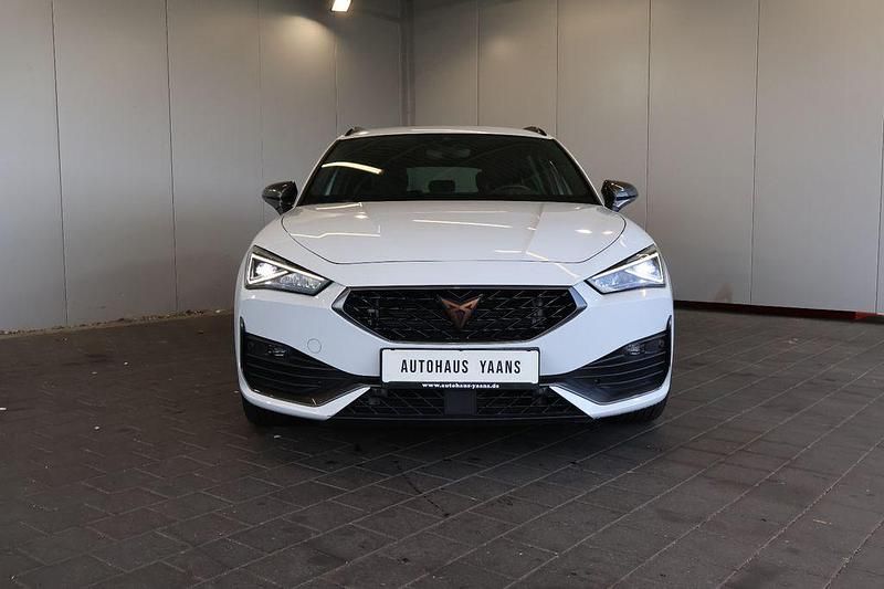 Usata Cupra Leon 150 CV (110 kW) 2024 Bianco Berlina
