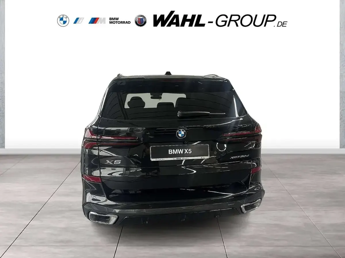 Gebraucht BMW X5 M Sport 298 PS (219 kW) 2026 Saphirschwarz SUV