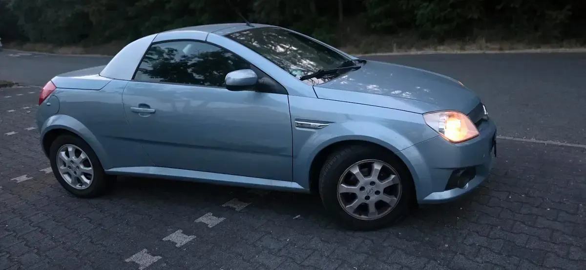 Gebraucht Opel Tigra 82 PS (60 kW) 2006 Silber Cabrio