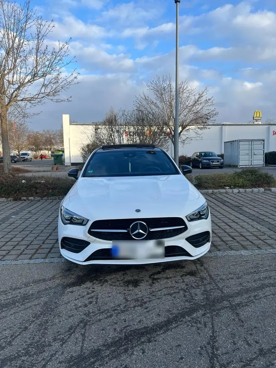 Gebraucht Mercedes CLA250e AMG line 219 PS (161 kW) 2020 Weiß Limousine