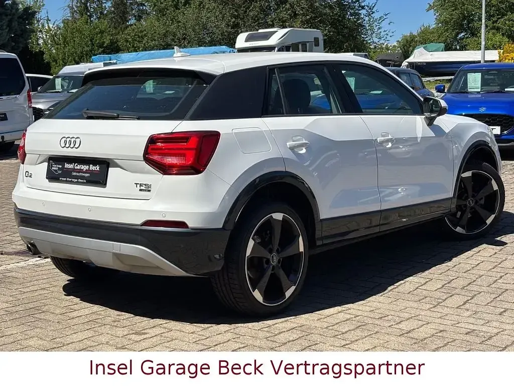 Gebraucht Audi Q2 Sport 116 PS (85 kW) 2017 Weiß SUV