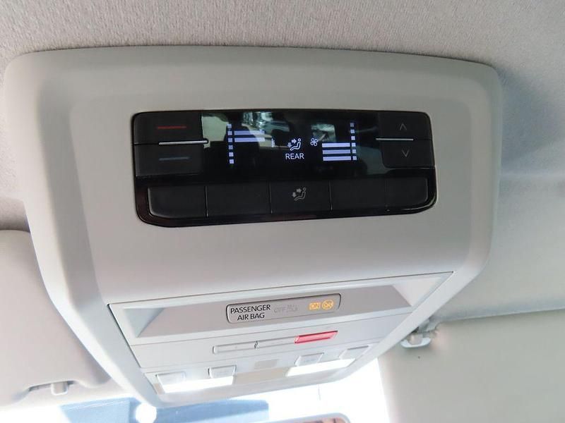 Gebraucht VW Transporter 110 PS (80 kW) 2021 Grau Van