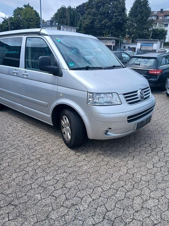 Silber Gebraucht 2006 VW T5 Comfortline Van | 20.990 € - Bild 1/4
