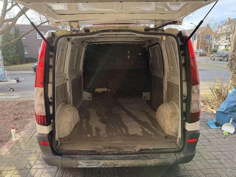 Gebraucht Mercedes Vito 116 PS (85 kW) 2010 Van