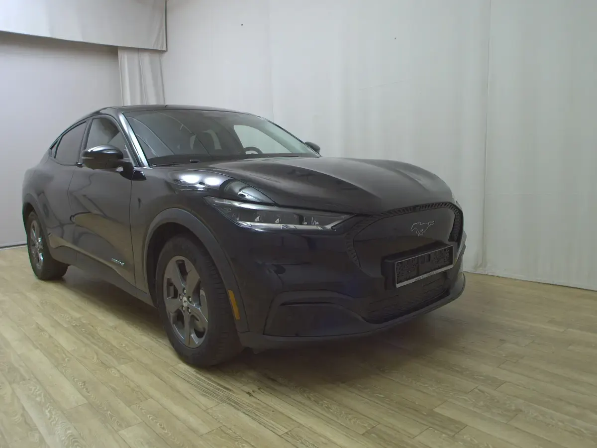 Gebraucht Ford Mustang Mach-E 220 kW (300 PS) 2022 Schwarz SUV