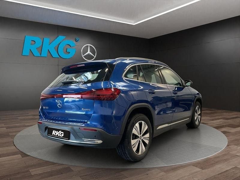 Gebraucht Mercedes EQA300 Progressive 167 kW (228 PS) 2024 Blau SUV