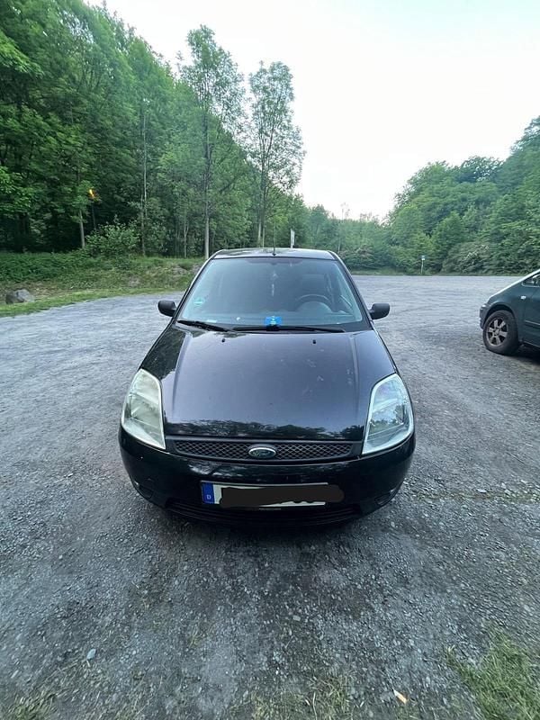 Schwarz Gebraucht 2005 Ford Fiesta Kleinwagen | 499 € (Superpreis) - Bild 1/4