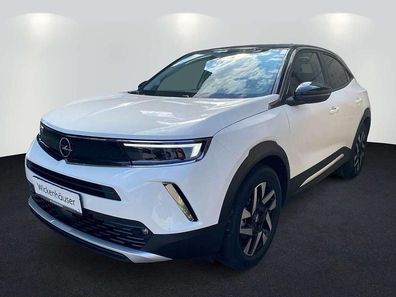 Jade weiss/arktis weiss Gebraucht 2022 Opel Mokka-e Elegance SUV | 18.490 € (Fairer Preis) - Bild 1/4