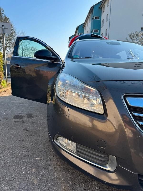 Gebraucht Opel Insignia 160 PS (117 kW) 2013 Grau Kombi