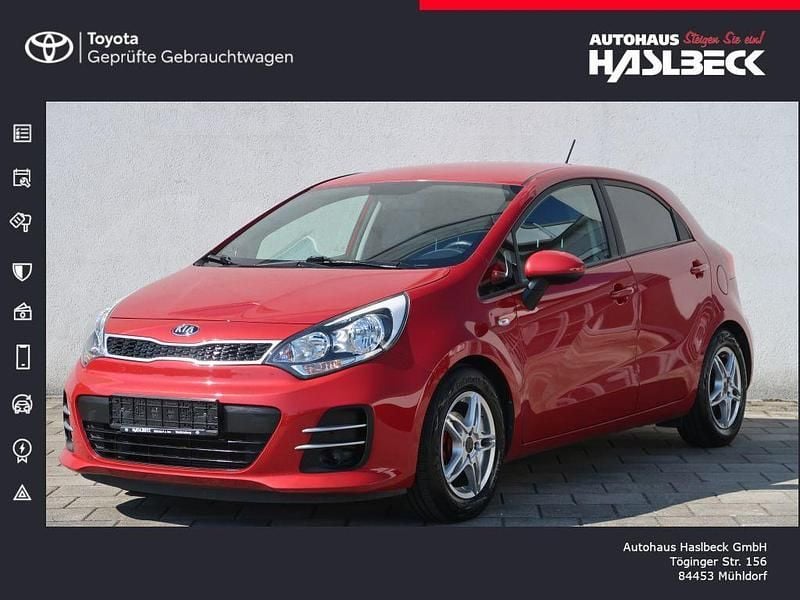 Rot Gebraucht 2017 Kia Rio Kleinwagen | 8.880 € (Guter Preis) - Bild 1/4