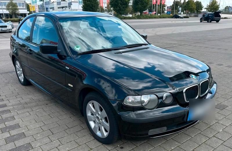 Gebraucht BMW 316 116 PS (85 kW) 2004 Schwarz Limousine