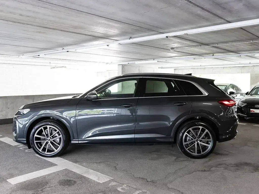 Usata Audi Q5 Sport 204 CV (150 kW) 2025 Grigio SUV