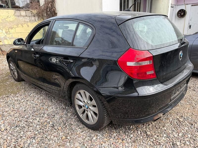 Gebraucht BMW 116 Advantage 122 PS (89 kW) 2009 Schwarz Kleinwagen