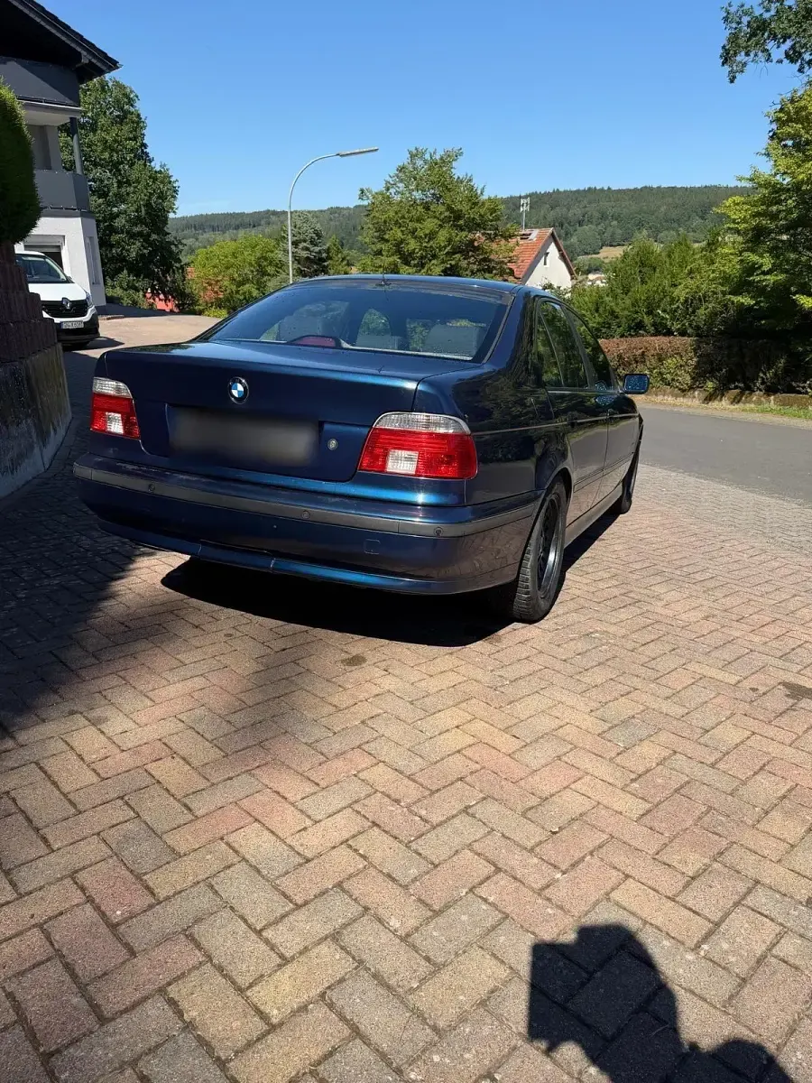 Gebraucht BMW 528 193 PS (141 kW) 1999 Blau Limousine
