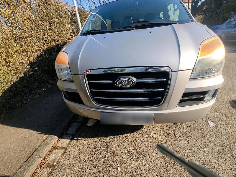 Gebraucht Hyundai H-1 140 PS (102 kW) 2007 Silber Van / Kleinbus