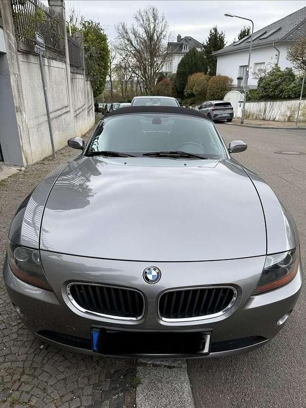 Gebraucht BMW Z4 192 PS (141 kW) 2004 Grau Cabrio