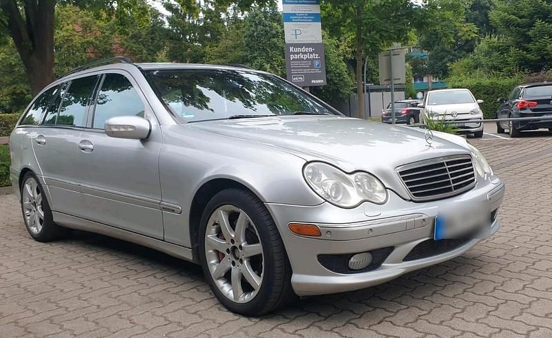 Silber Gebraucht 2004 Mercedes C270 Kombi | 3.200 € (Fairer Preis) - Bild 1/4