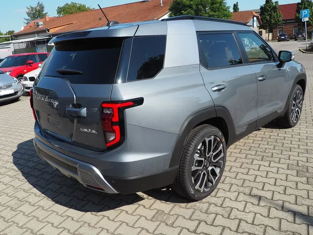 Gebraucht KGM Torres 163 PS (119 kW) 2024 Grau SUV