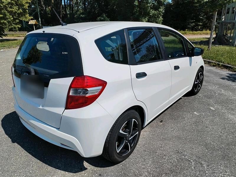 Gebraucht Honda Jazz 90 PS (66 kW) 2011 Weiß Kleinwagen