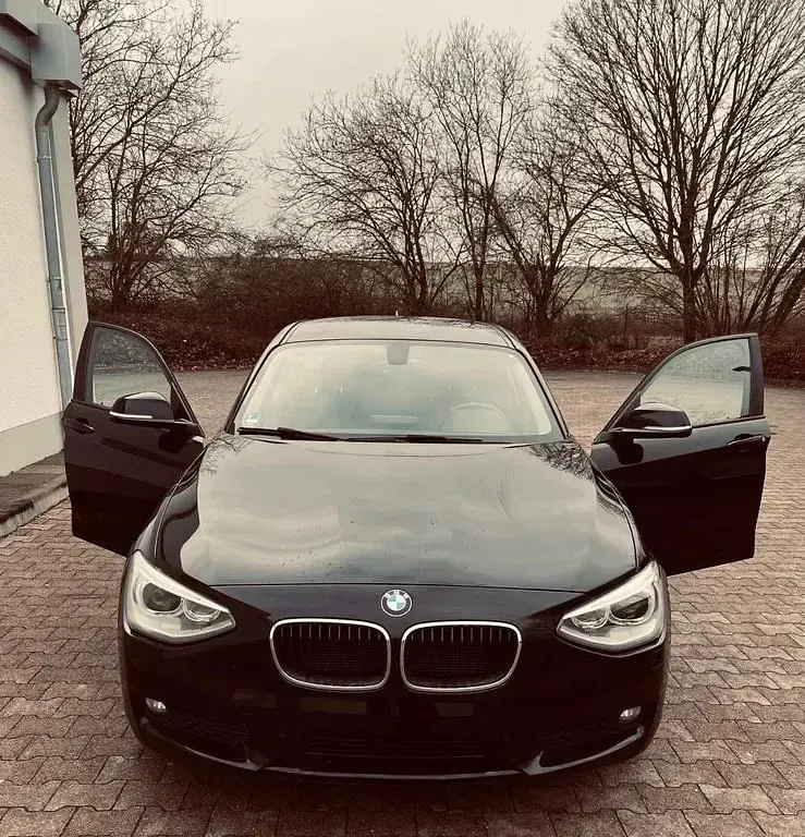Gebraucht BMW 116 Sport Line 136 PS (100 kW) 2013 Schwarz Kleinwagen