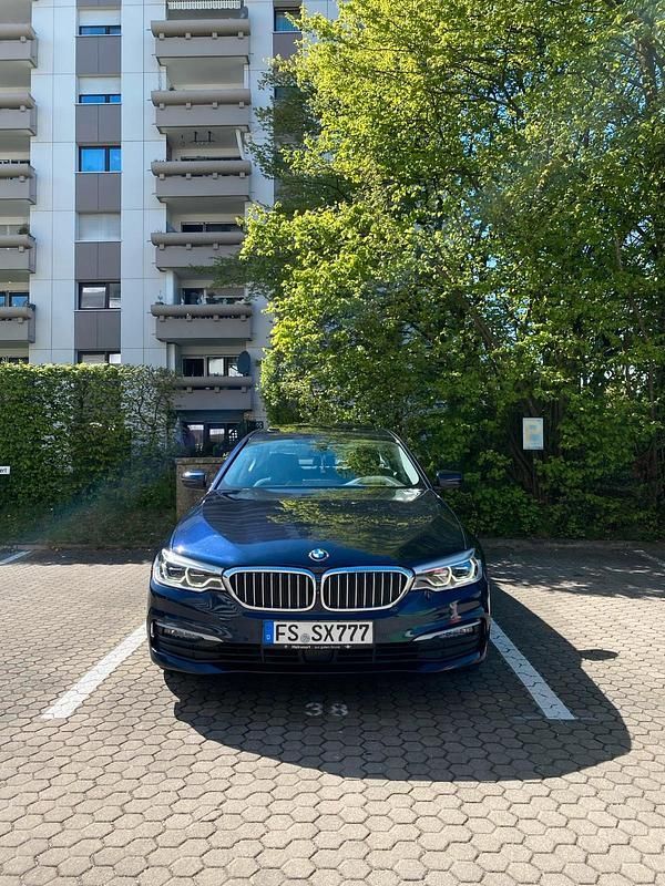 Andere außenfarben Gebraucht 2020 BMW 530 Limousine | 34.000 € (Fairer Preis) - Bild 1/4