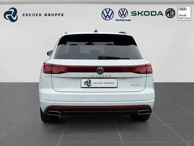 Gebraucht VW Touareg Elegance 381 PS (280 kW) 2024 Pure white SUV