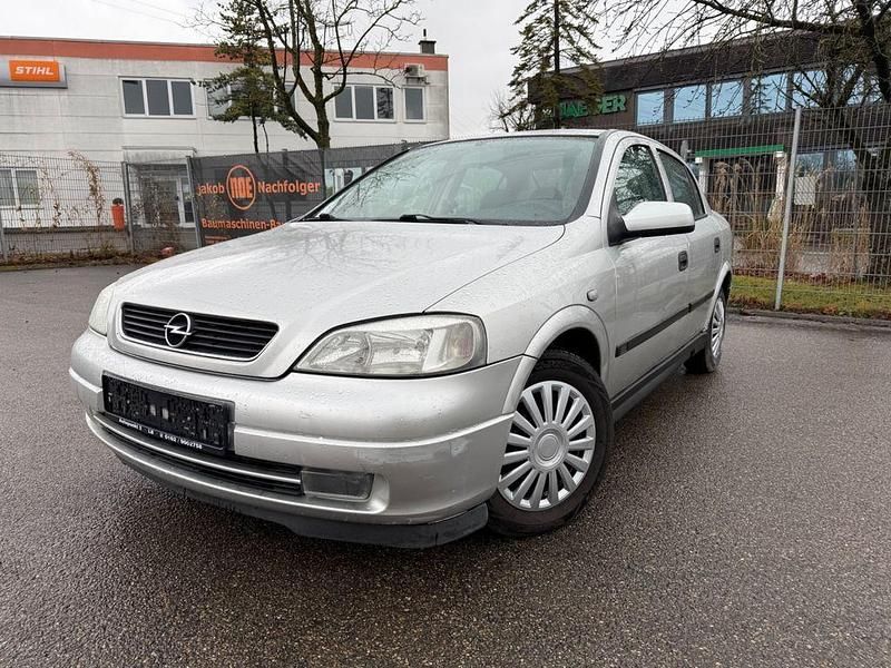 Usata Opel Astra 101 CV (74 kW) 2000 Argento Berlina