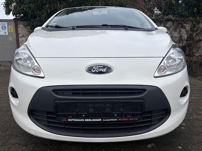 Gebraucht Ford Ka 69 PS (50 kW) 2016 Weiß Kleinwagen