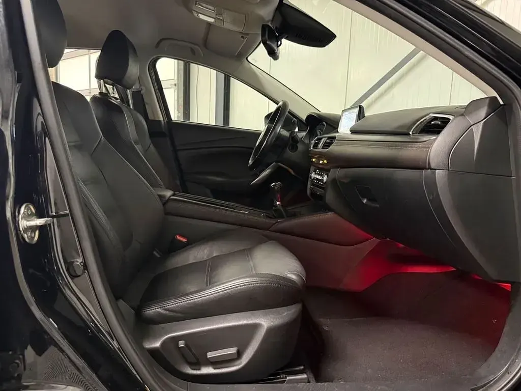 Second-hand Mazda 6 165 CP (121 kW) 2017 Negru Berlinǎ