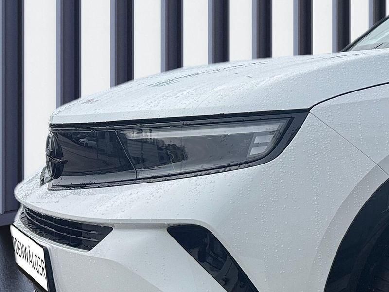 Neu Opel Mokka 131 PS (96 kW) 2026 Lack weiss banquise/typ aussen SUV