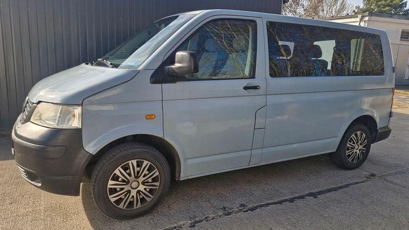 Gebraucht VW Transporter 109 PS (80 kW) 2004 Grau Van