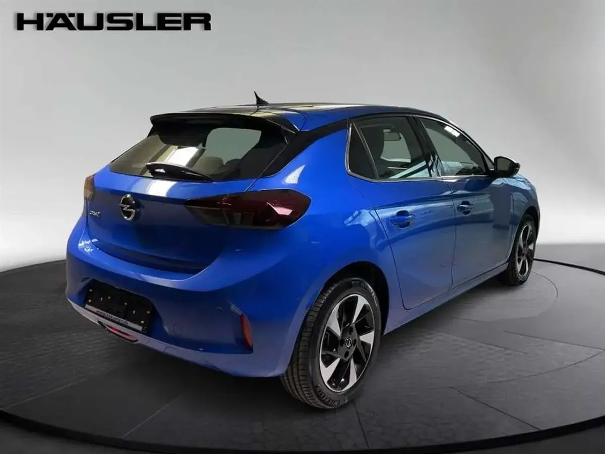 Usata Opel Corsa-e Elegance 100 kW (136 CV) 2022 Blu Utilitaria