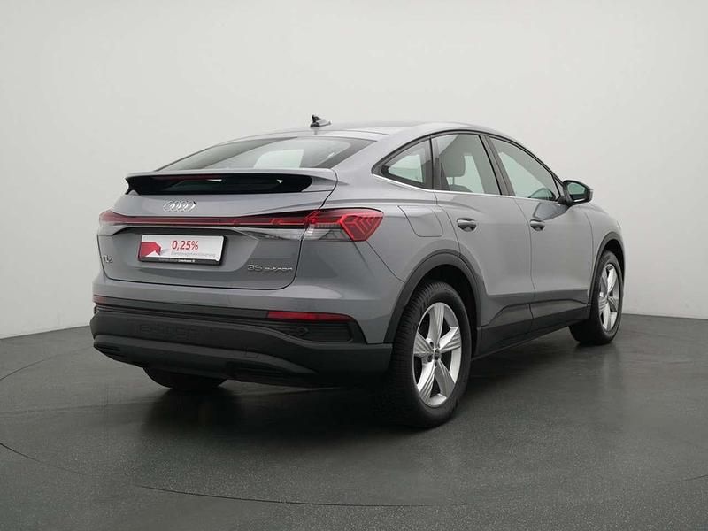 Gebraucht Audi Q4 e-tron 125 kW (170 PS) 2023 Kieselgrau SUV