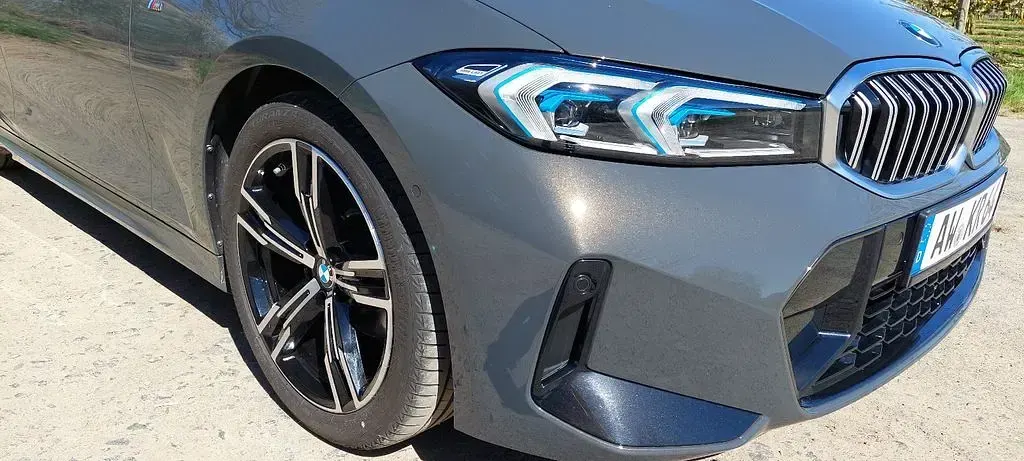 Gebraucht BMW 318 M Sport 150 PS (110 kW) 2023 Grau Kombi
