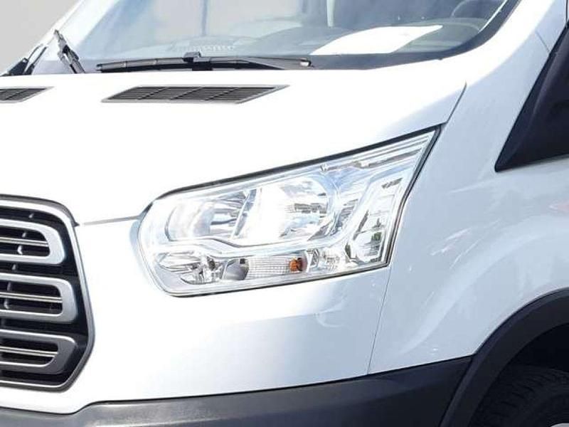Gebraucht Ford Transit Trend 131 PS (96 kW) 2020 Frostweiß Van