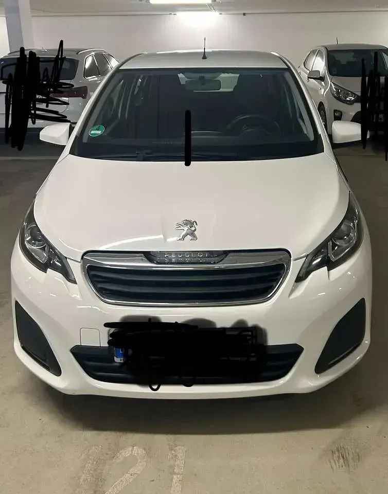 Gebraucht Peugeot 108 69 PS (50 kW) 2015 Weiß Limousine
