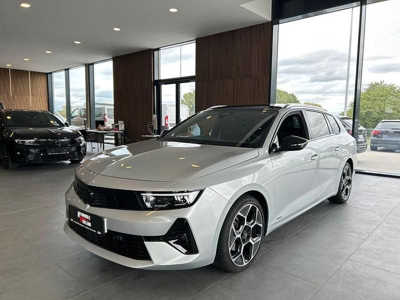 Gebraucht Opel Astra Ultimate 131 PS (96 kW) 2023 Silber Kombi