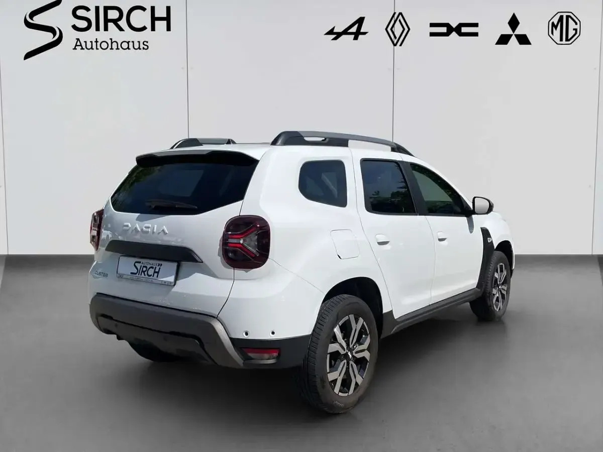 Gebraucht Dacia Duster Journey 150 PS (110 kW) 2023 Weiß SUV