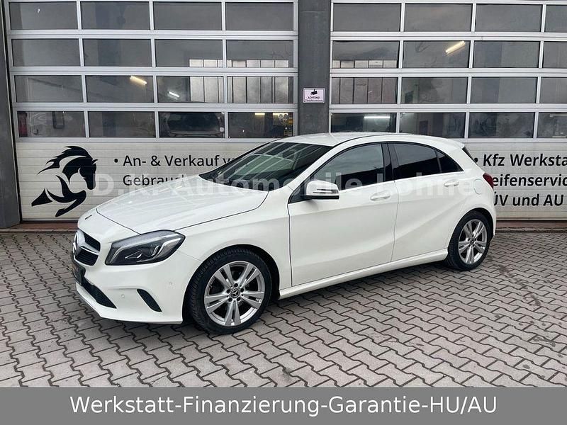 Weiß Gebraucht 2017 Mercedes A180 Limousine | 14.990 € (Fairer Preis) - Bild 1/4
