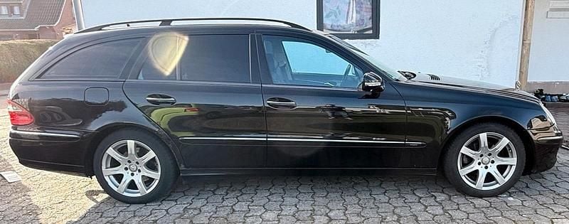 Gebraucht Mercedes E280 190 PS (139 kW) 2008 Schwarz Kombi