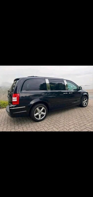 Gebraucht Chrysler Grand Voyager 163 PS (119 kW) 2011 Schwarz Van / Kleinbus