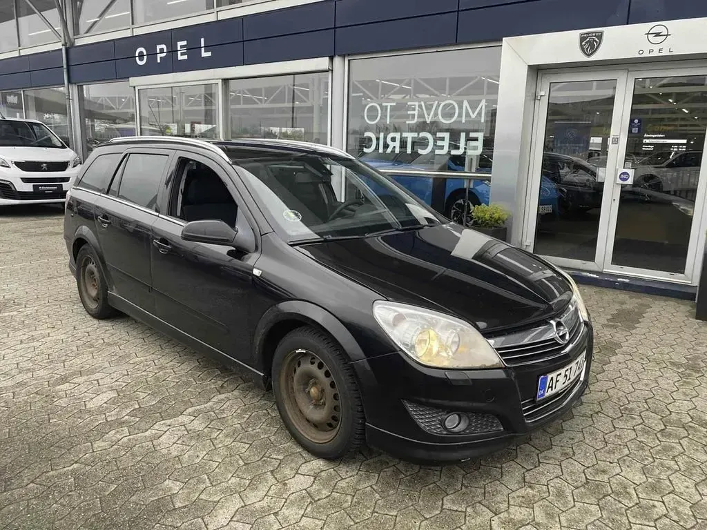 Gebraucht Opel Astra Cosmo 179 PS (131 kW) 2008 Limousine