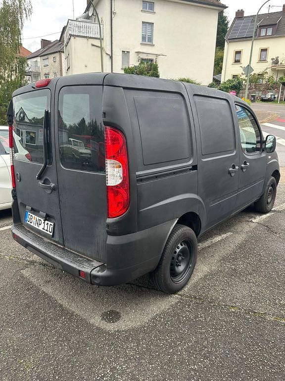 Gebraucht Fiat Doblò 77 PS (56 kW) 2008 Grau Van / Kleinbus