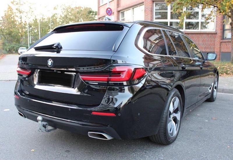 Gebraucht BMW 520 190 PS (139 kW) 2021 Schwarz Kombi
