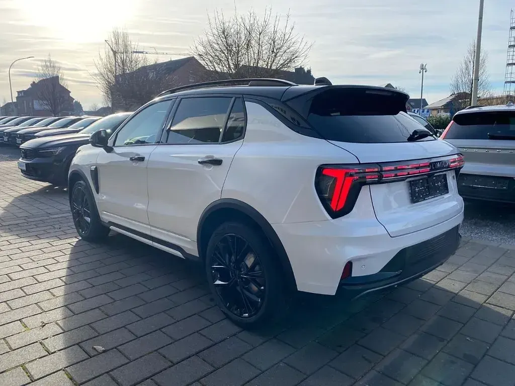 Neu Lynk & Co 01 280 PS (205 kW) 2026 Weiß SUV