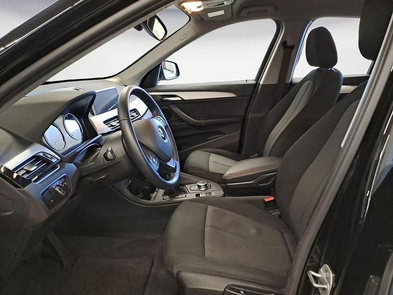Schwarz Gebraucht 2021 BMW X1 Advantage SUV | 19.450 € (Guter Preis) - Bild 1/4