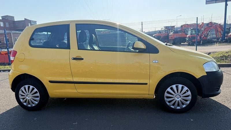 Gebraucht VW Fox 55 PS (40 kW) 2005 Gelb Kleinwagen