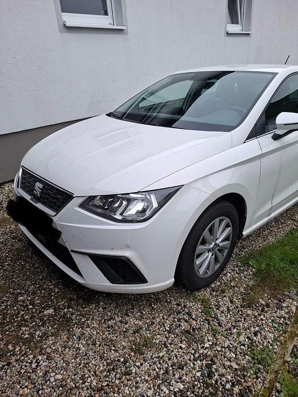 Weiß Gebraucht 2018 Seat Ibiza Style Kleinwagen | 6.500 € (Superpreis) - Bild 1/4